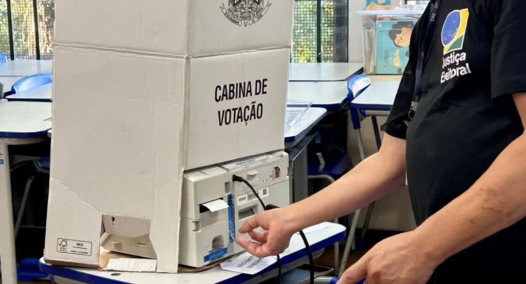 Mais de mil urnas eletrônicas foram substituídas durante a votação